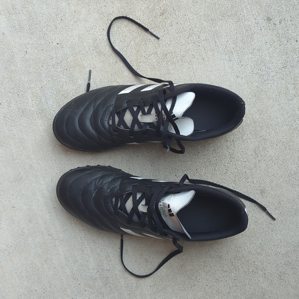 Adidas Indoor Cleats Size 9 Mens